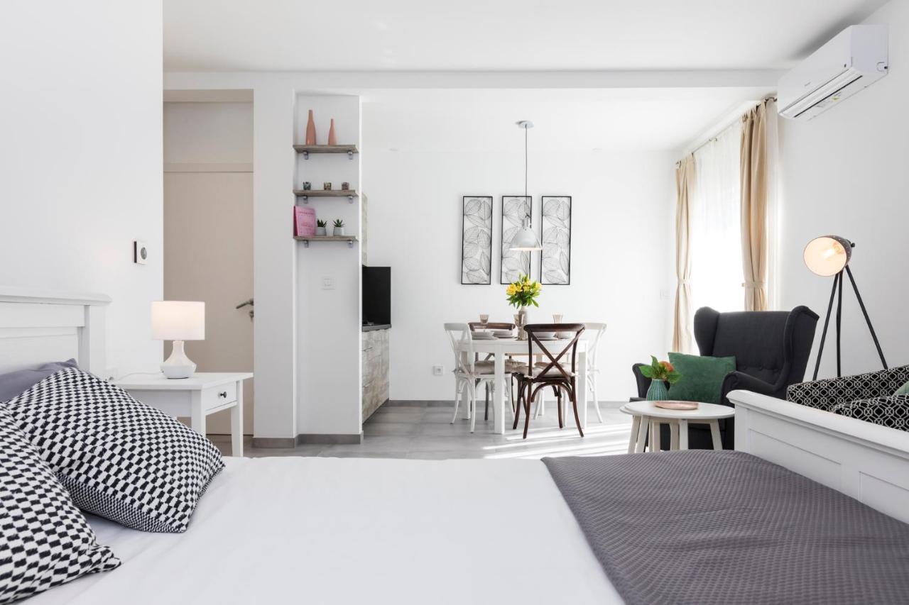 Valbay Apartment *