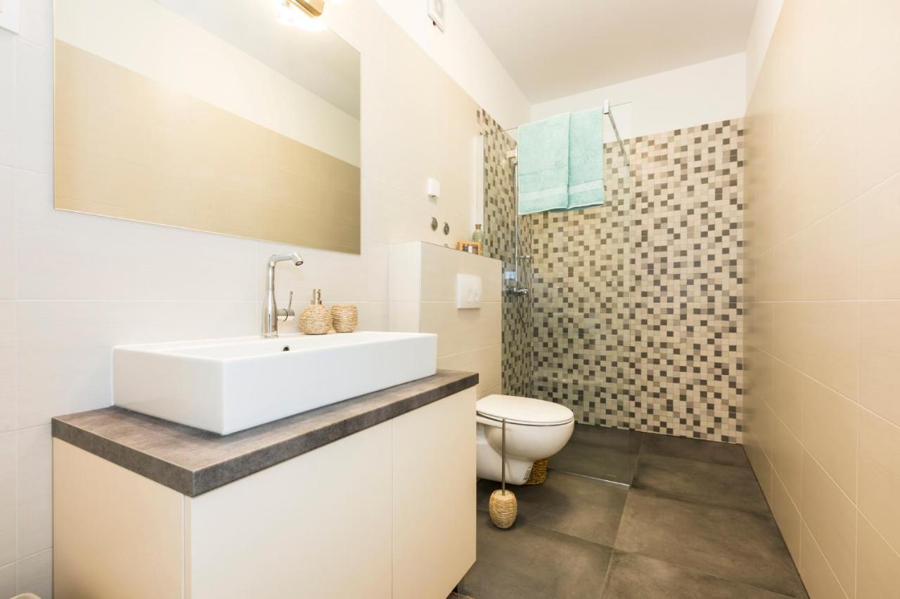 Valbay Apartment *